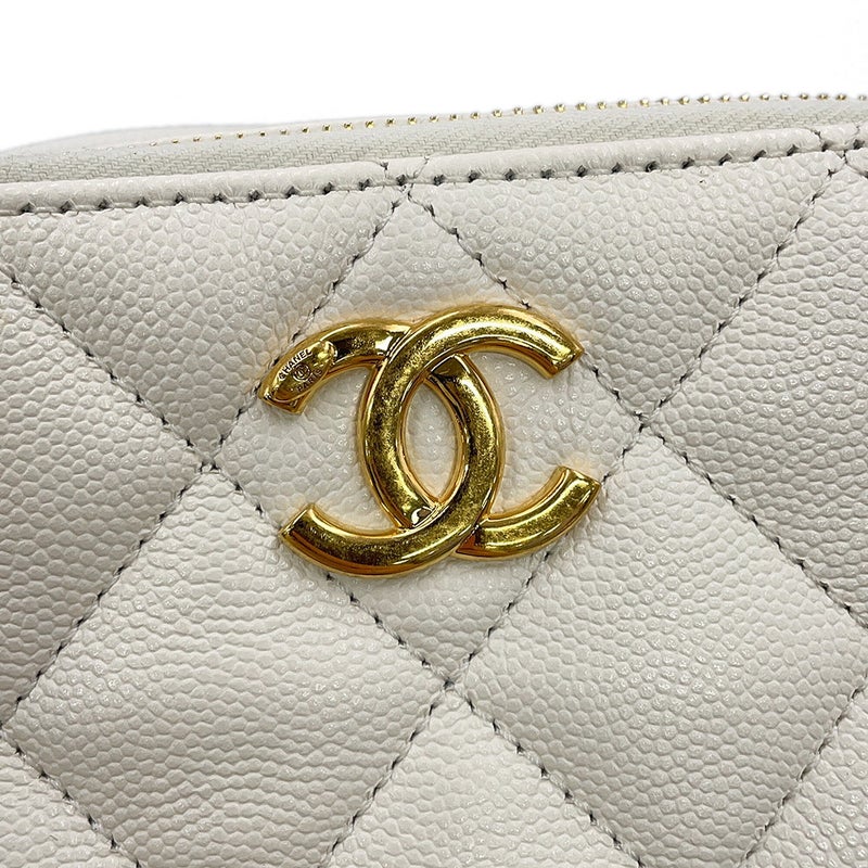 シャネル チェーンショルダーバッグ マトラッセ ココマーク カメラバッグ キャビアスキン CHANEL 白