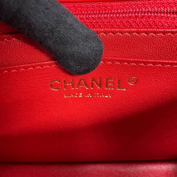 シャネル チェーンショルダーバッグ ミニマトラッセ ココマーク ラムスキン A35200 CHANEL