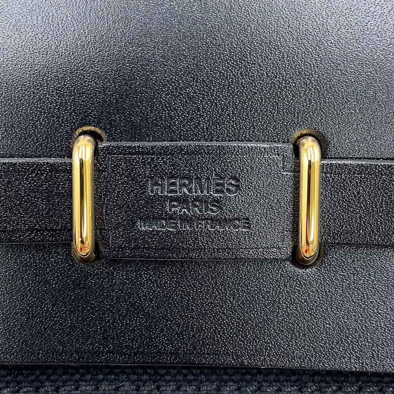 エルメス ショルダーバッグ エールバッグジップ ミニ ブラック/ゴールド金具 トワルミリタリー/ヴァッシュハンター G刻印 HERMES 黒