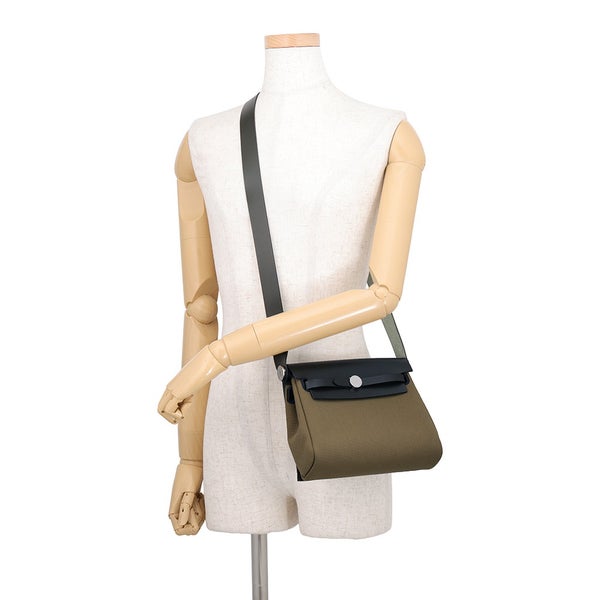 エルメス ショルダーバッグ エールバッグジップ ミニ ヴェールオリーブ/カーキ/シルバー金具 ヴァッシュハンター/トワルミリタリー G刻印