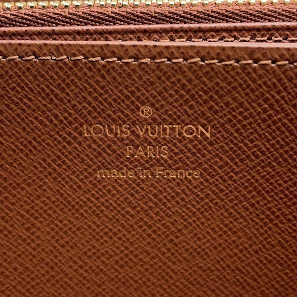 ルイヴィトン 長財布 モノグラム ジッピー・ウォレット M42616 ヴィトン 財布 ラウンドファスナー