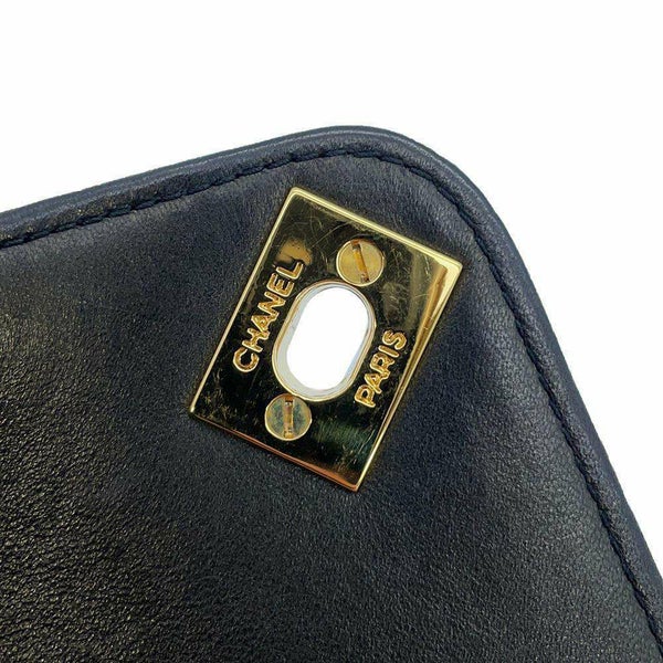 シャネル チェーンショルダーバッグ Vステッチ シェブロン ラムスキン CHANEL バッグ 黒