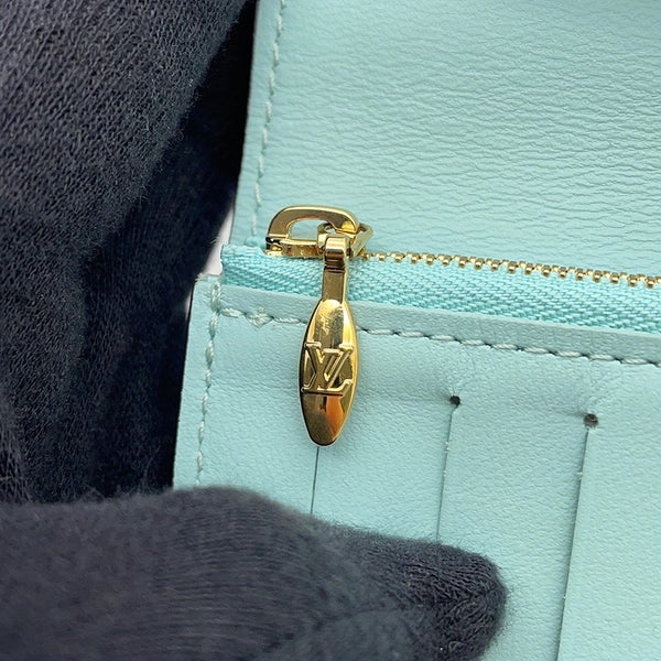 ルイヴィトン 二つ折り財布 トリヨンレザー LV ヴェルティカル ウォレット コンパクト M82198 LOUIS VUITTON 財布