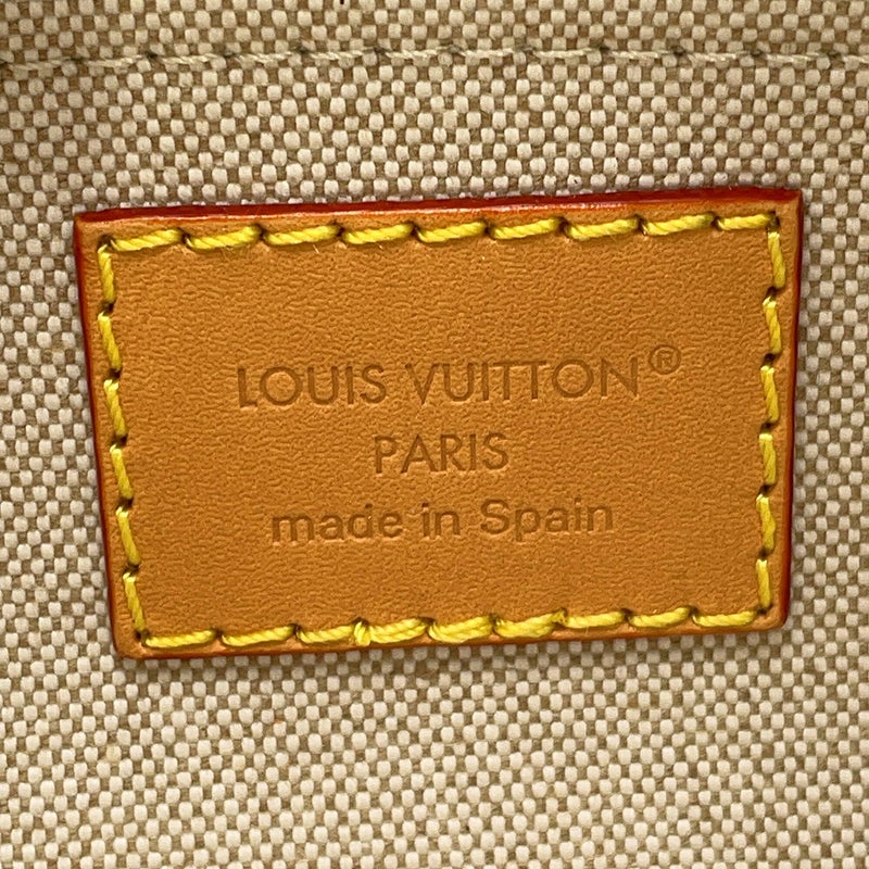 ルイヴィトン ショルダーバッグ モノグラム・ヘリテージ トロカデロ･ウェアラブル ウォレット M26826 LOUIS VUITTON 長財布