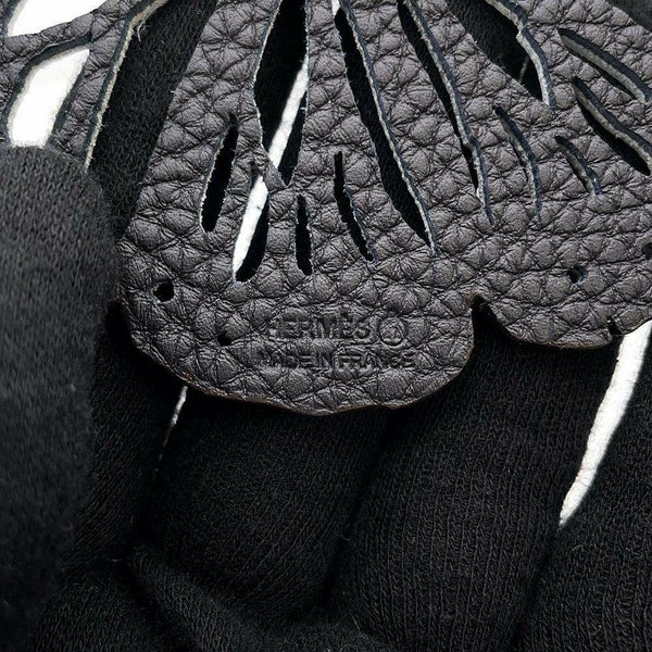 エルメス チャーム プティアッシュ バタフライ ブルーインディゴ/ホワイト プティアッシュ バタフライ 蝶 黒 白