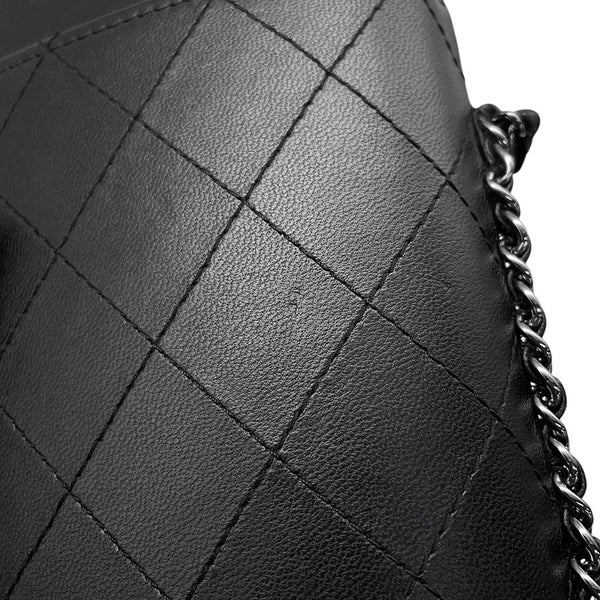 シャネル チェーンショルダーバッグ フォンホルダー マトラッセ ココマーク カーフスキン A94471  CHANEL バッグ 黒
