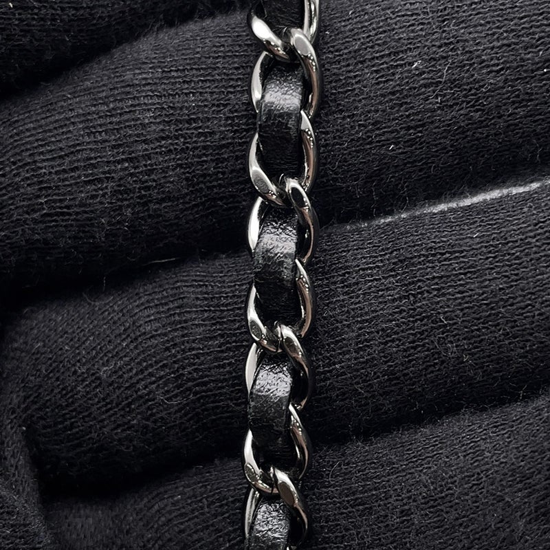 シャネル チェーンショルダーバッグ フォンホルダー マトラッセ ココマーク カーフスキン A94471  CHANEL バッグ 黒