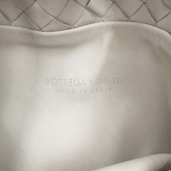 ボッテガヴェネタ ショルダーバッグ イントレチャート ザ・バルブ サッチェルバッグ ミニ レザー BOTTEGA VENETA 白