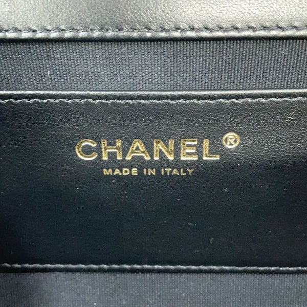 シャネル チェーンショルダーバッグ ココマーク マトラッセ パテント AS4511 CHANEL 黒