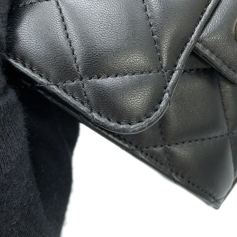 シャネル チェーンショルダーバッグ マトラッセ ココマーク チェーンクラッチ ラムスキン AP2682 CHANEL 黒