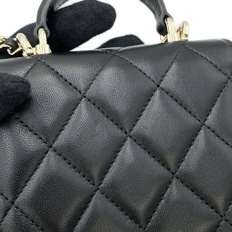 シャネル チェーンショルダーバッグ マトラッセ ココマーク チェーンクラッチ ラムスキン AP2682 CHANEL 黒