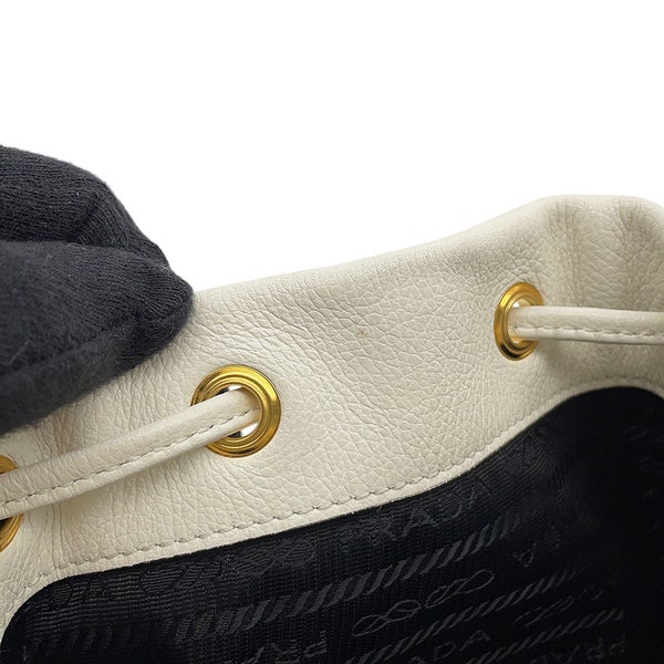 プラダ ハンドバッグ デュエット トライアングルロゴ 巾着 レザー 1BH038 PRADA 2wayショルダーバッグ 白
