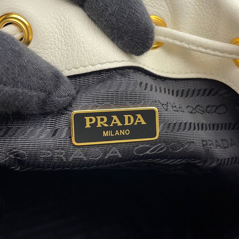 プラダ ハンドバッグ デュエット トライアングルロゴ 巾着 レザー 1BH038 PRADA 2wayショルダーバッグ 白