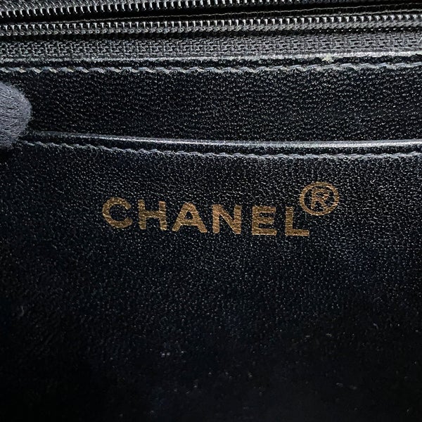 シャネル ハンドバッグ マトラッセ ココマーク トップハンドル Vフラップ キャビアスキン CHANEL 黒