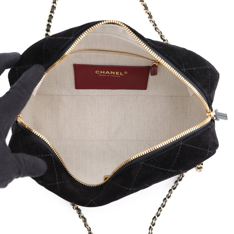 シャネル チェーンショルダーバッグ マトラッセ ココマーク カメラバッグ スエードカーフレザー AS6443 CHANEL 黒