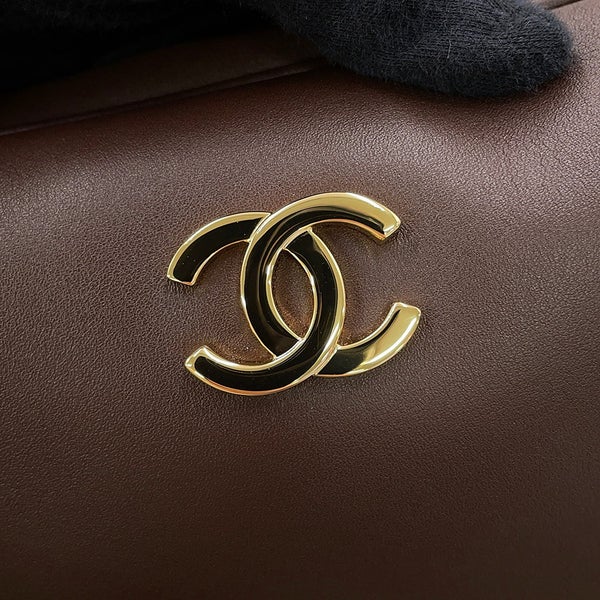 シャネル ショルダーバッグ ココマーク ラージ ボーリングバッグ カーフレザー AS6211 CHANEL
