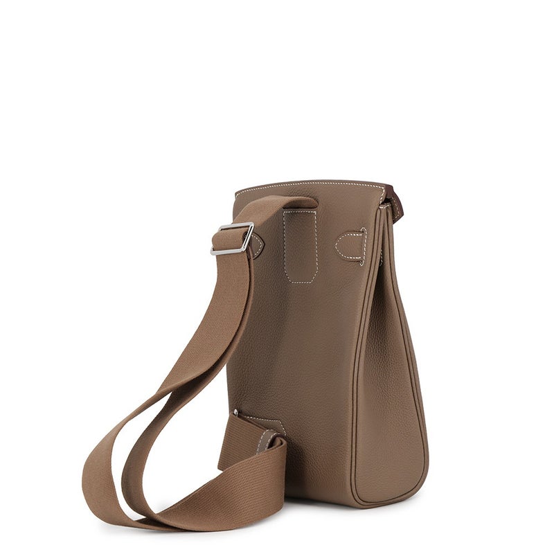 エルメス ボディバッグ ケリー アッカドPM エトゥープ/シルバー金具 トゴ W刻印 HERMES メンズ