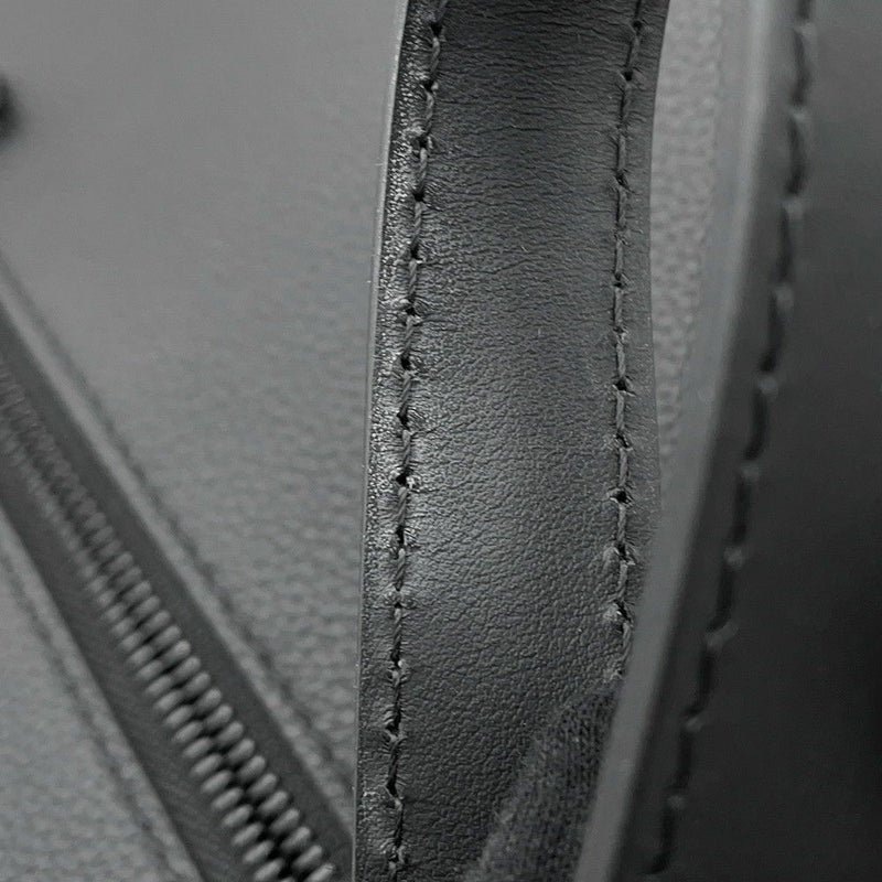 ルイヴィトン クラッチバッグ グレインレザー テイクオフ・ポーチ M69837 LOUIS VUITTON ブラック 黒