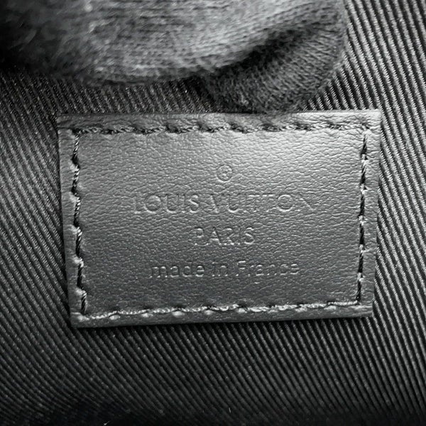 ルイヴィトン クラッチバッグ グレインレザー テイクオフ・ポーチ M69837 LOUIS VUITTON ブラック 黒