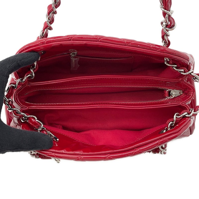 シャネル チェーンショルダーバッグ マドモアゼル ボーリングバッグ パテントレザー CHANEL