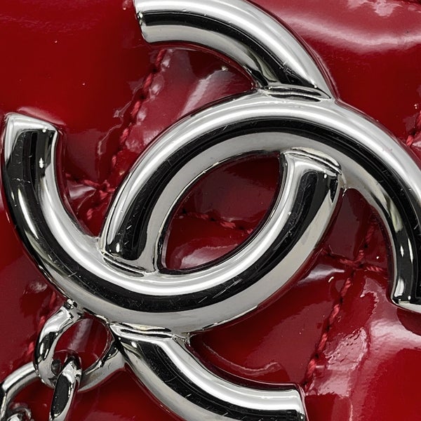 シャネル チェーンショルダーバッグ マドモアゼル ボーリングバッグ パテントレザー CHANEL