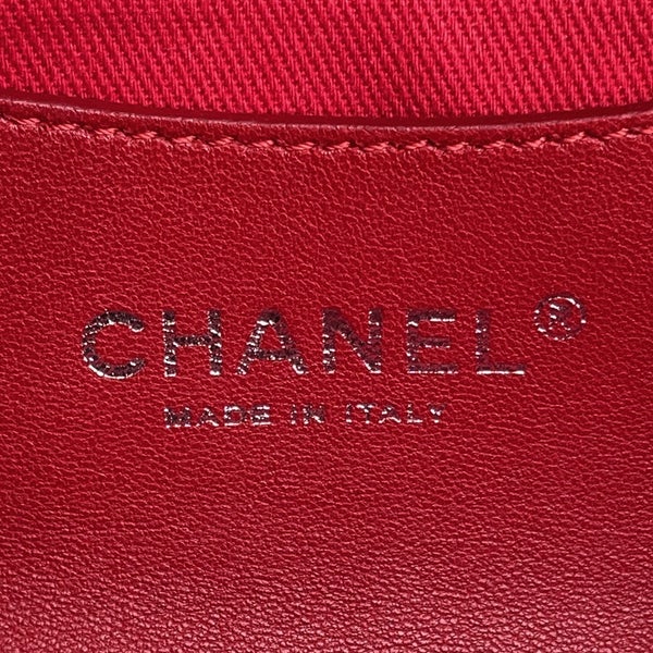 シャネル チェーンショルダーバッグ マドモアゼル ボーリングバッグ パテントレザー CHANEL