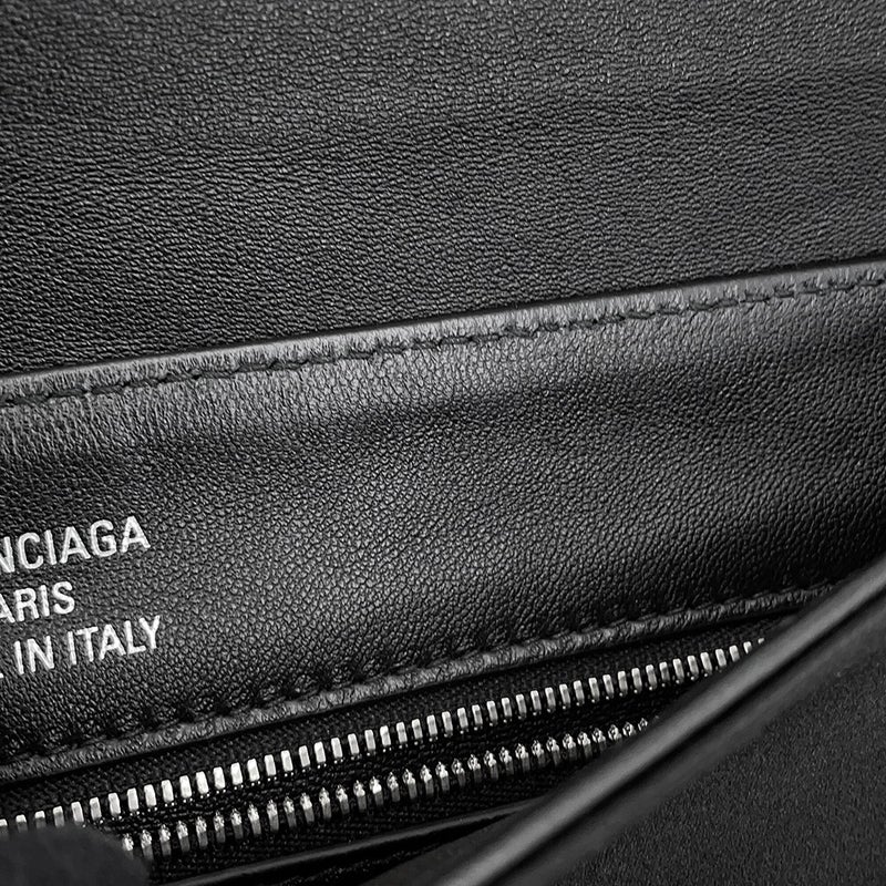 バレンシアガ ハンドバッグ Leopolda ポシェット リボン サテン 791997 BALENCIAGA 黒