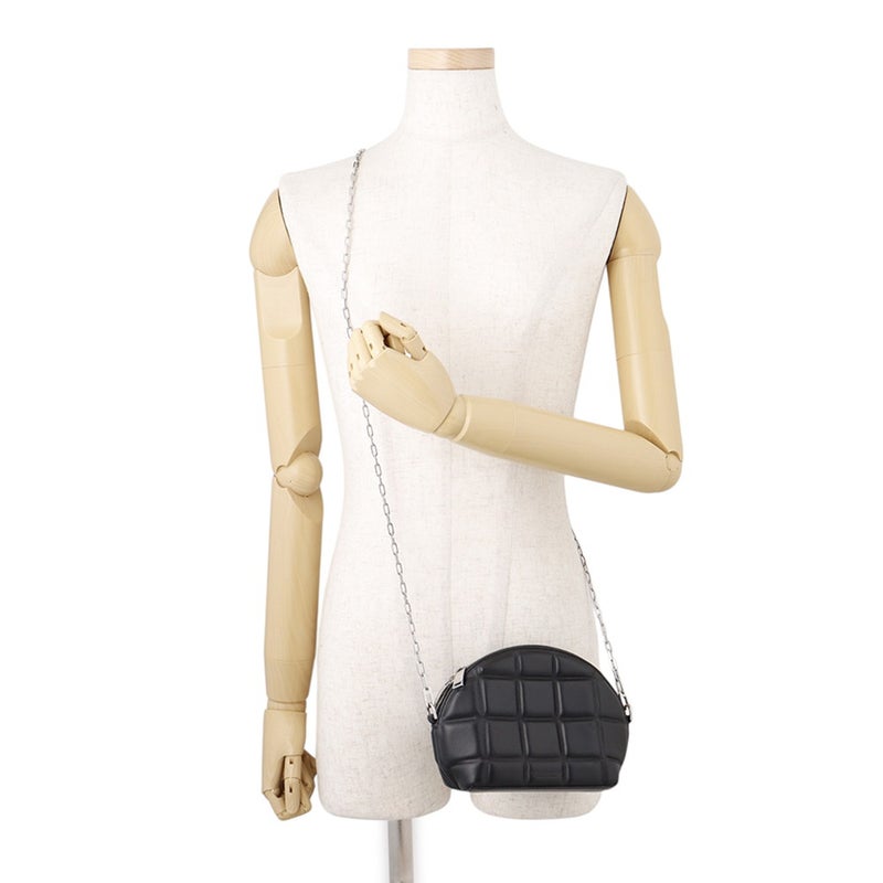 ボッテガヴェネタ チェーンショルダーバッグ パテッド ハーフムーン ミニ レザー  593165 BOTTEGA VENETA バッグ 黒
