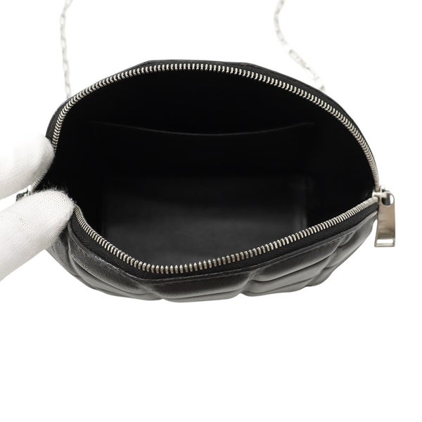 ボッテガヴェネタ チェーンショルダーバッグ パテッド ハーフムーン ミニ レザー  593165 BOTTEGA VENETA バッグ 黒