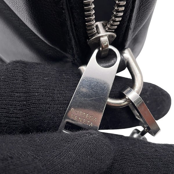 ボッテガヴェネタ チェーンショルダーバッグ パテッド ハーフムーン ミニ レザー  593165 BOTTEGA VENETA バッグ 黒