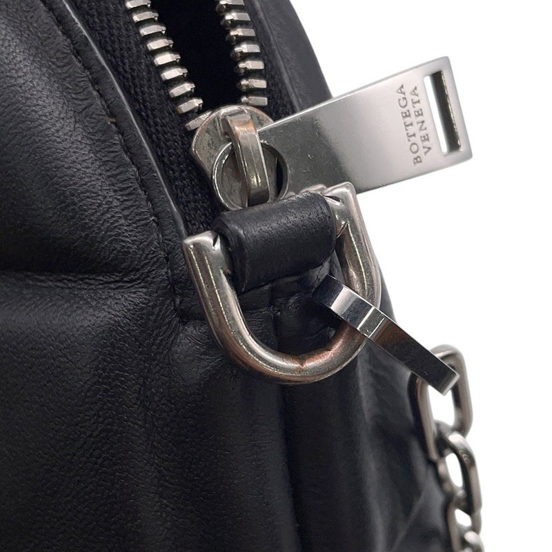 ボッテガヴェネタ チェーンショルダーバッグ パテッド ハーフムーン ミニ レザー  593165 BOTTEGA VENETA バッグ 黒