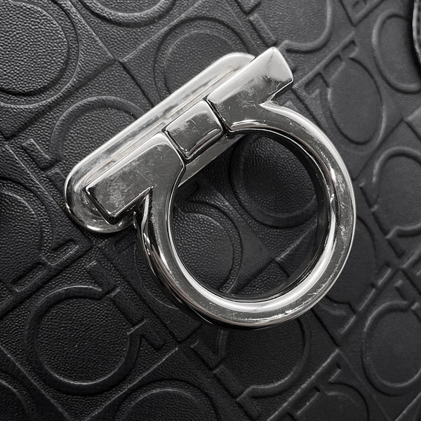 サルヴァトーレ・フェラガモ ショルダーバッグ ガンチーニ レザー Ferragamo バッグ 黒
