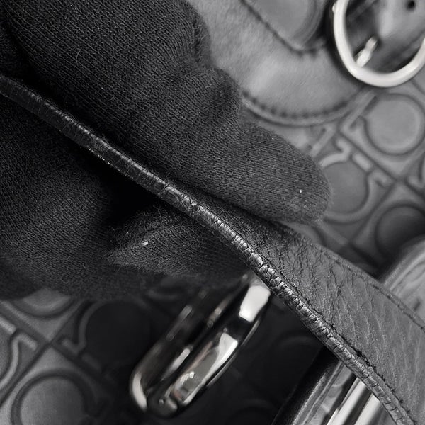 サルヴァトーレ・フェラガモ ショルダーバッグ ガンチーニ レザー Ferragamo バッグ 黒