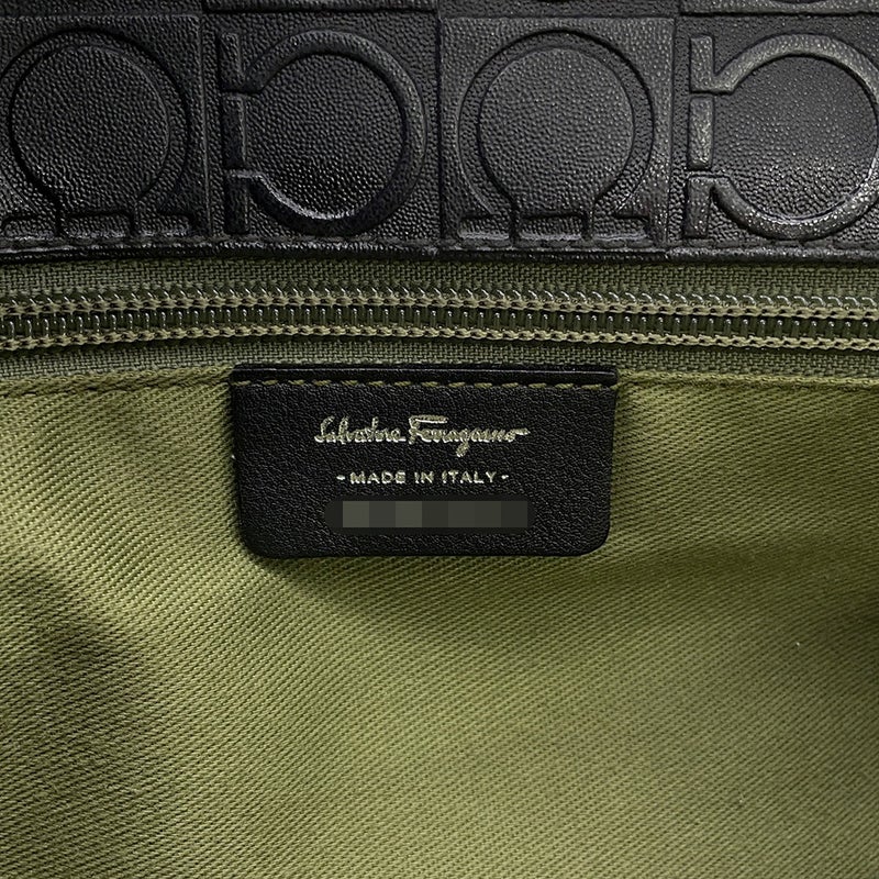 サルヴァトーレ・フェラガモ ショルダーバッグ ガンチーニ レザー Ferragamo バッグ 黒