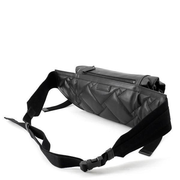 ボッテガヴェネタ ボディバッグ パーフォレイテッド クロスボディ レザー 578540 BOTTEGA VENETA バッグ 黒