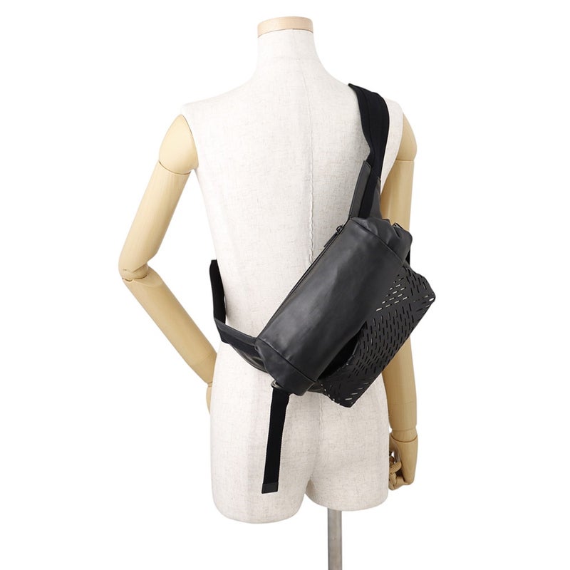 ボッテガヴェネタ ボディバッグ パーフォレイテッド クロスボディ レザー 578540 BOTTEGA VENETA バッグ 黒
