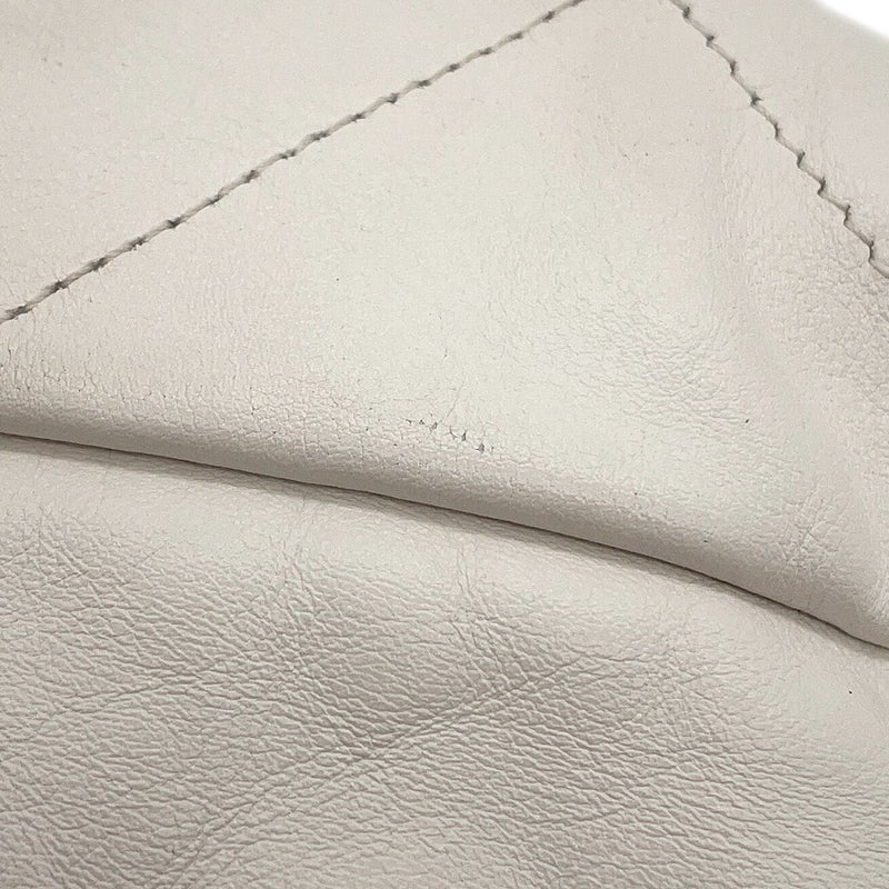 シャネル リュック シャネル22 ラージ シャイニーカーフレザー AS3313 CHANEL バックパック バッグ 白