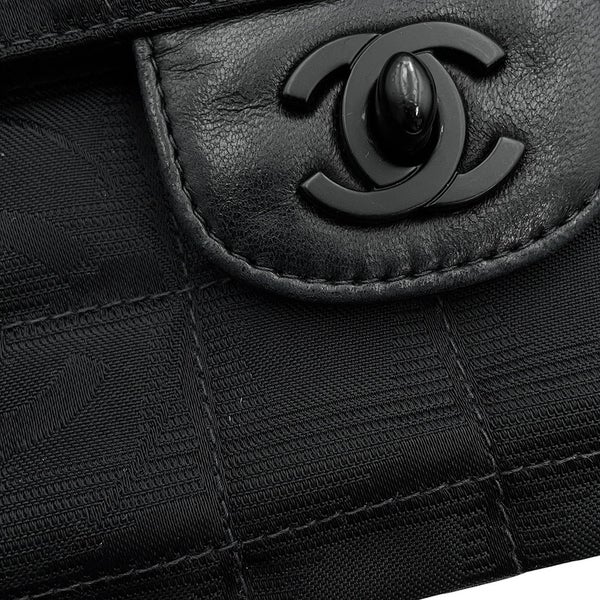 シャネル チェーンショルダーバッグ ニュートラベル ライン ココマーク ナイロン A15316 CHANEL 黒