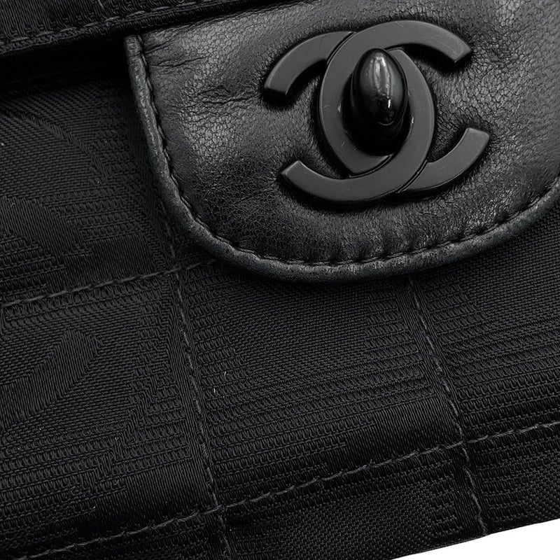 シャネル チェーンショルダーバッグ ニュートラベル ライン ココマーク ナイロン A15316 CHANEL 黒