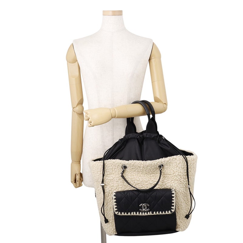 シャネル トートバッグ ココネージュ マトラッセ ココマーク ボア 巾着トート ムートン ナイロン CHANEL 2way 黒