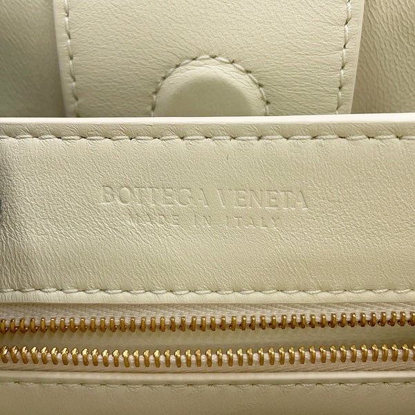 ボッテガヴェネタ ハンドバッグ アンディアーモ スモール ラフィア ラムスキン 827478 BOTTEGA VENETA 3way 白