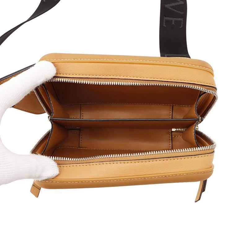 ロエベ ボディバッグ アナグラム モールテッドスリング ラバー/レザー B987W42X02 LOEWE バッグ