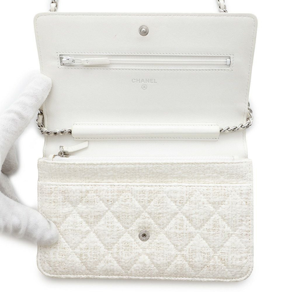 CHANEL ツイード ホワイト チェーンウォレット シャネル チェーンウォレット マトラッセ ココマーク ツイード レザー