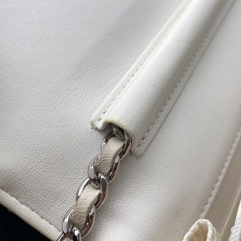 シャネル チェーンウォレット マトラッセ ココマーク ツイード レザー CHANEL 財布 白