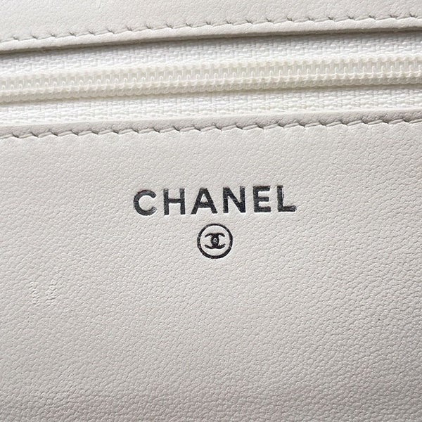 シャネル チェーンウォレット マトラッセ ココマーク ツイード レザー CHANEL 財布 白