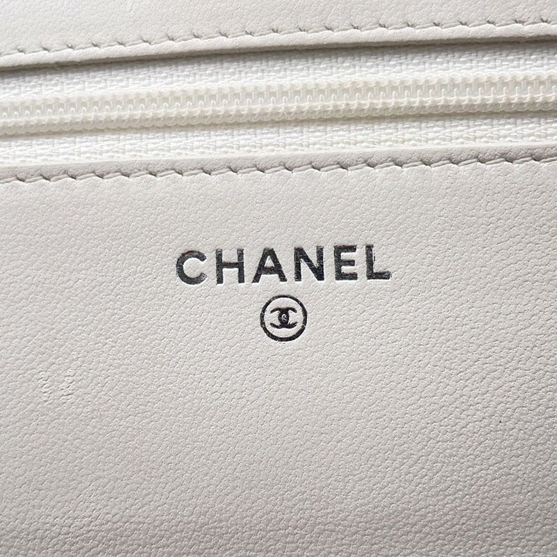 シャネル チェーンウォレット マトラッセ ココマーク ツイード レザー CHANEL 財布 白