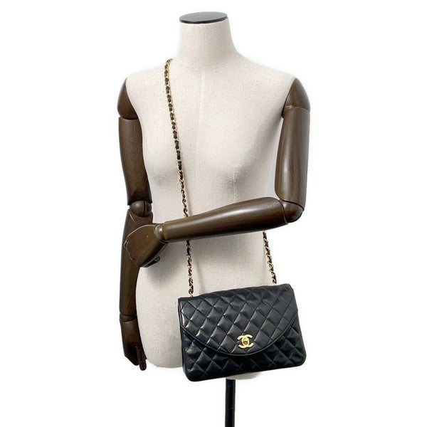 シャネル チェーンショルダーバッグ ココマーク マトラッセ ラムスキン CHANEL バッグ 黒