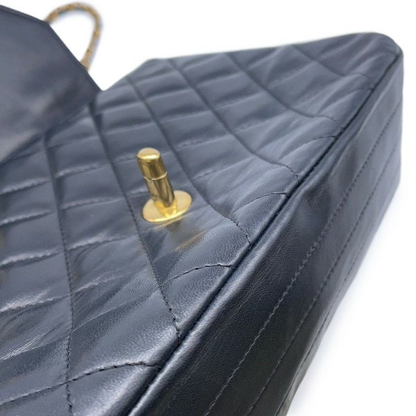 シャネル チェーンショルダーバッグ ココマーク マトラッセ ラムスキン CHANEL バッグ 黒