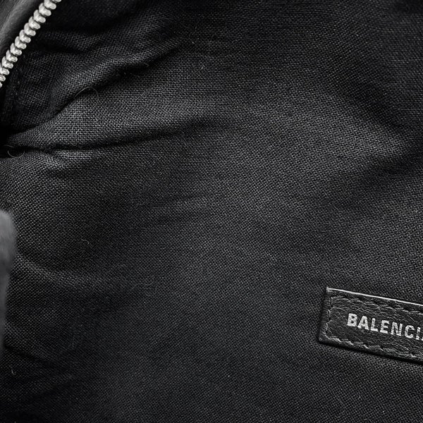バレンシアガ ボディバッグ エブリデイ ウエストバッグ XS レザー 579617 BALENCIAGA 黒