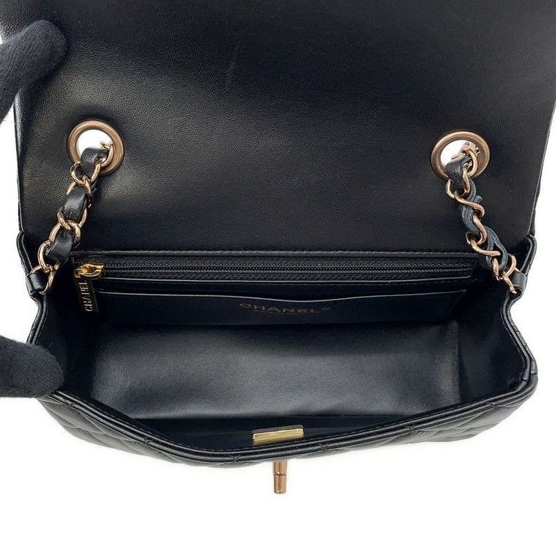 シャネル チェーンショルダーバッグ ココマーク マトラッセ ラムスキン A69900 CHANEL ミニ フラップ バッグ 黒